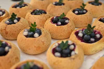 Choux buns with crackled golden craquelin tops