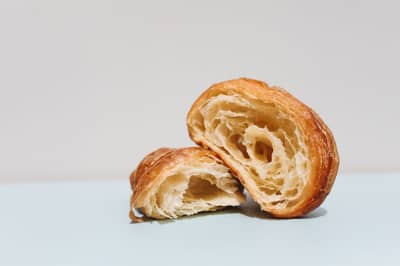 A croissant cross-section showing laminated, honeycombed layers